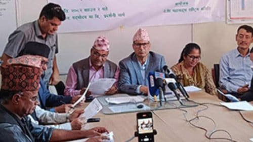 शिक्षक फेरि आन्दोलित
