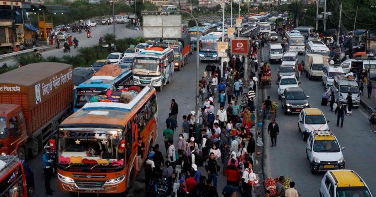 तिहारमा झण्डै ४५ हजारले उपत्यका छाेडे