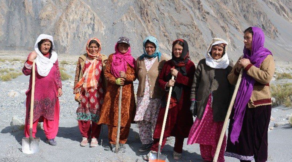 PAKISTAN SECURES $10M IN CLIMATE FINANCE FOR NATURE-BASED SOLUTIONS FOR WOMEN AND YOUTH IN THE INDUS
