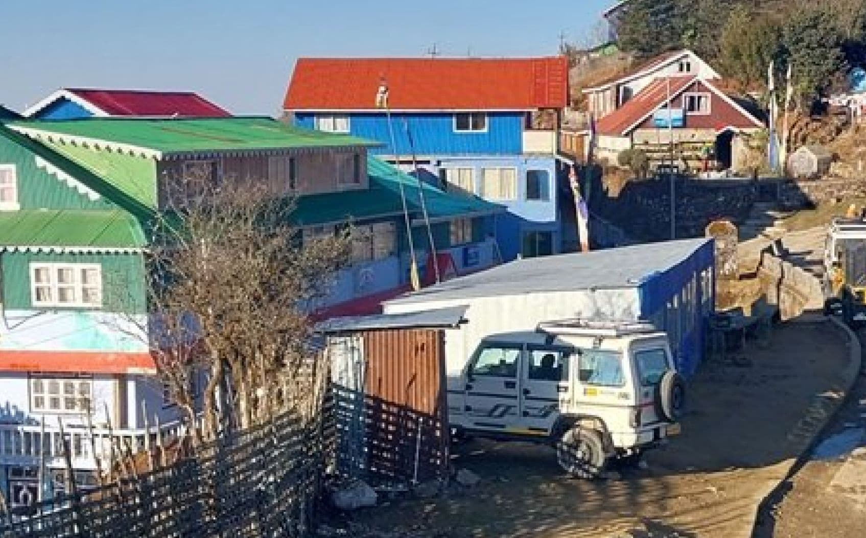 सीमावर्ती क्षेत्रमा पढ्न भारतीय विद्यालयकै भर