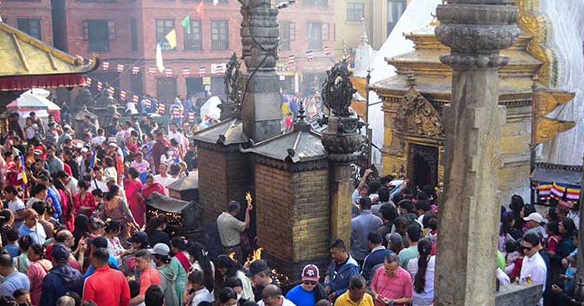 देशभरका बौद्ध तीर्थस्थलमा दर्शनार्थीको घुँइचाे