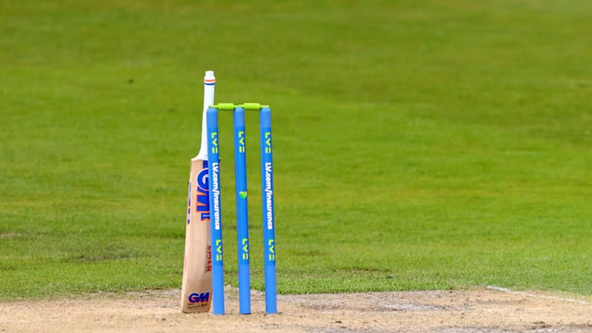 नेपालका ८ क्रिकेटरले एउटै विदेशी लिग खेल्दै