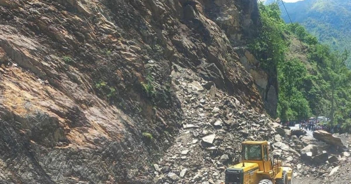 नारायणगढ-मुग्लिन सडकमा सुक्ख पहिराे