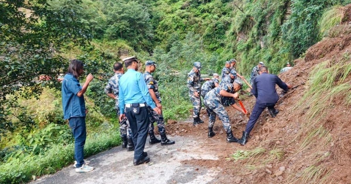 गुल्मीको तम्घास‐रिडी सडकखण्ड अवरुद्ध