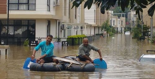 DEATH TOLL CLIMBS AS TORRENTIAL RAINS POUND NEPAL