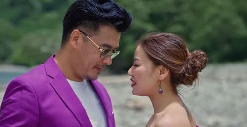 "सौभाग्य मेरो जीवनको" मा 
लक्ष्मण  र लक्ष्मीको रोमान्स