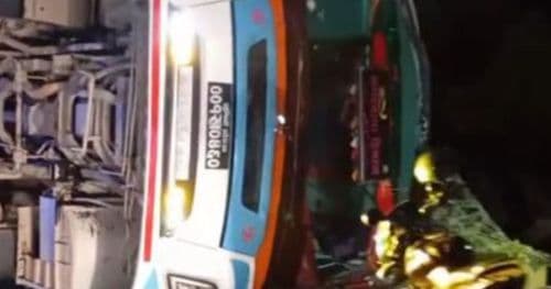 चितवनमा बस दुर्घटना ३ दर्जन बढि घाइते