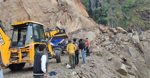 भट्टेडाँडाको सुख्खा पहिरोमा परि दुई जना घाइते