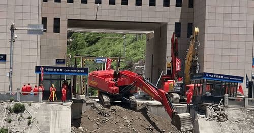 रसुवागढीको नाकामा बेलीब्रिज निर्माण थालियाे