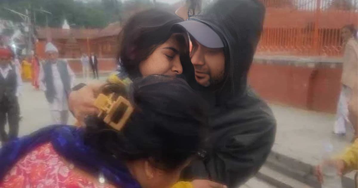 सम्पर्क विहीन स्नेहा पशुपतिमा भेटीइन्