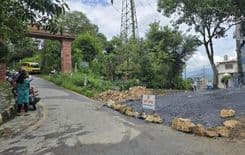 भक्तपुरमा बाटो विवाद