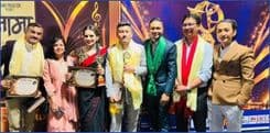 विभिन्न विधाका स्रष्टा तथा कलाकारलाई सम्मान