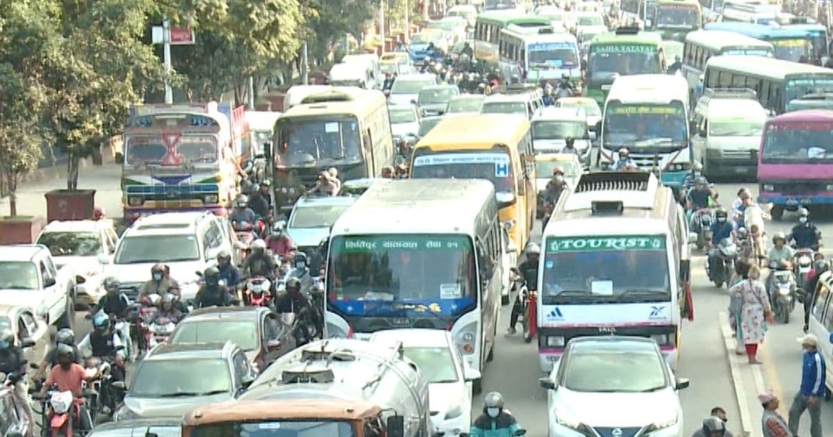 उपत्यकाबाट बाहिरिनेहरुको संख्या बढ्यो