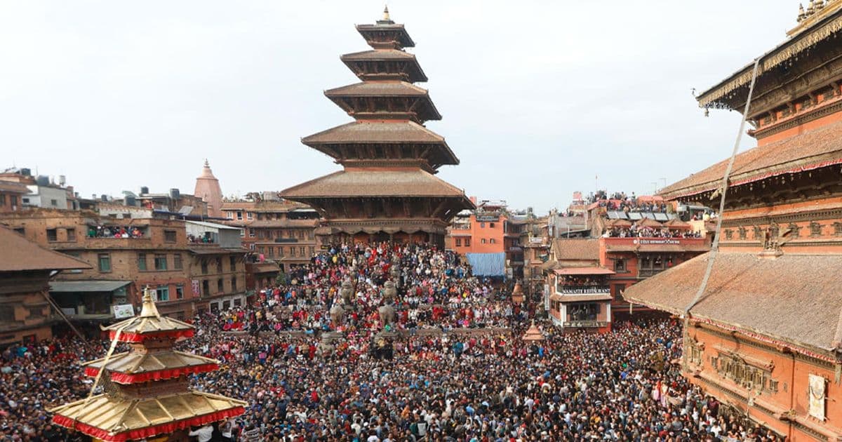 भक्तपुरकाे बिस्काः अर्थात् बिस्केट जात्रा सुरु