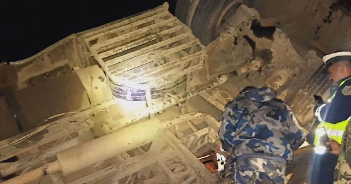 धादिङमा बस दुर्घटनामा परि १७ जनाकाे मृत्यु २७ जना घाइते