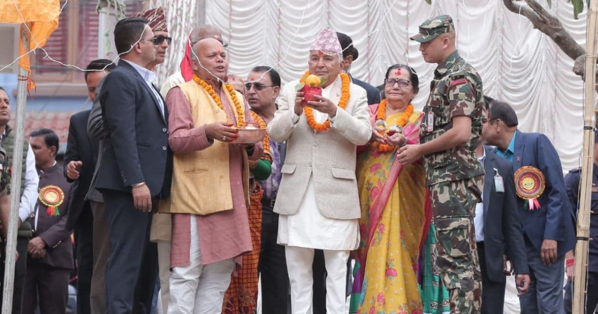 राष्ट्रपति पौडेलद्वारा छठी माताको पूजा आराधना