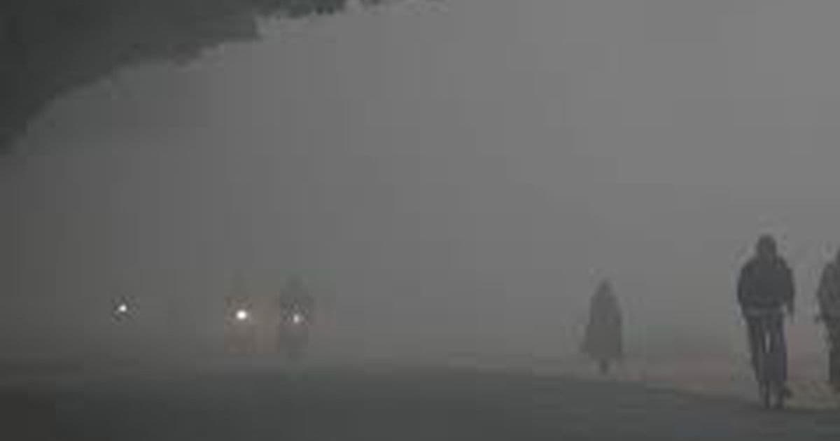 तराईमा बाक्लो हुस्सुका कारण बिहानै हुनुपर्ने उडान रोकियो