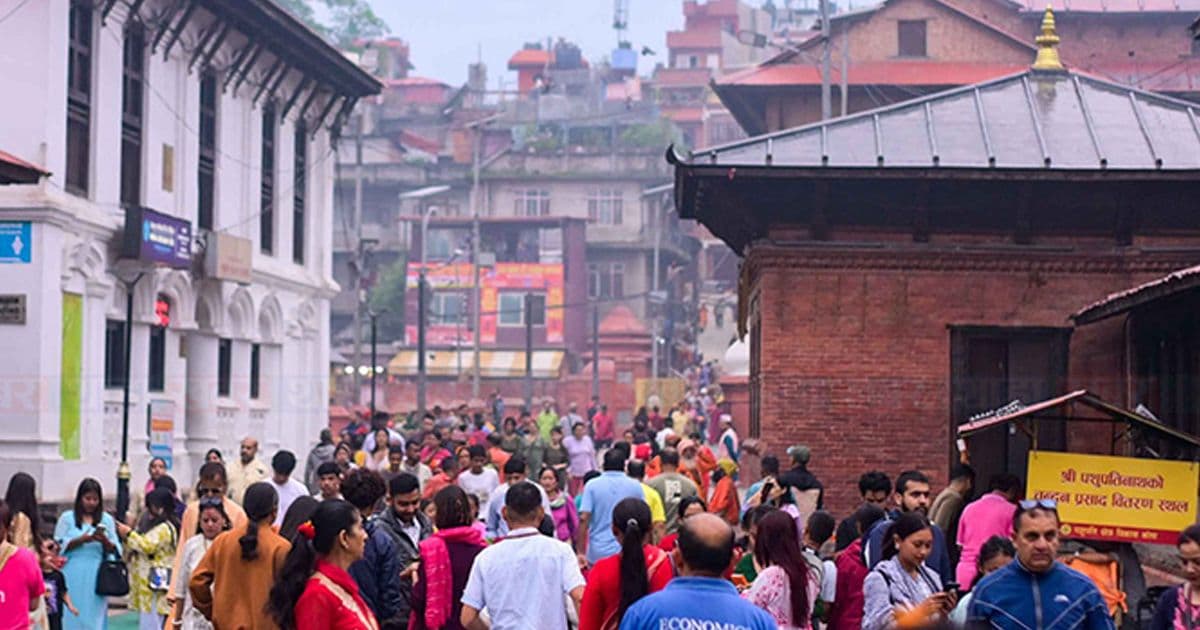 पशुपतिनाथ मन्दिरमा बिहानबाटै भिड
