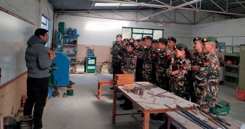 सेनाका इन्जिनियरहरु
नेपाल इन्जिनियरिङ कलेजमा