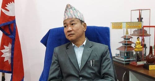 एडिबीसँग ऋण नलिन मन्त्रीलाई साम्पाङको पत्र