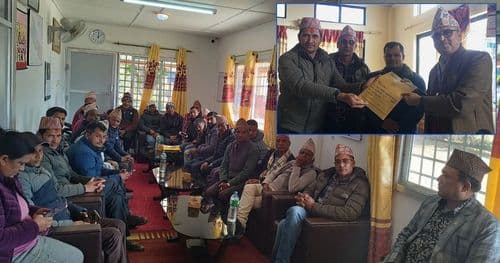 नुवाकोटका स्थानीयले प्रजिअलाई ज्ञापनपत्र बुझाए