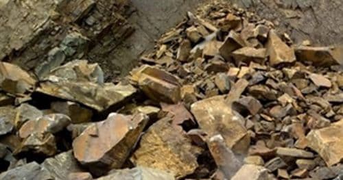 पहिरोले कागबेनी-कोरला सडक अवरुद्ध