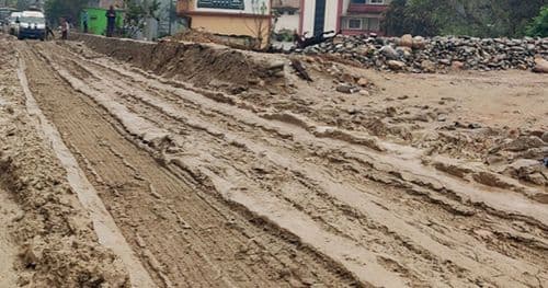 बुटवल-नारायणगढ सडक खण्ड अवरुद्ध