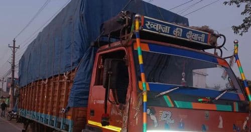 विराटनगरमा मालबाहक ट्रक प्रहरीको नियन्त्रणमा